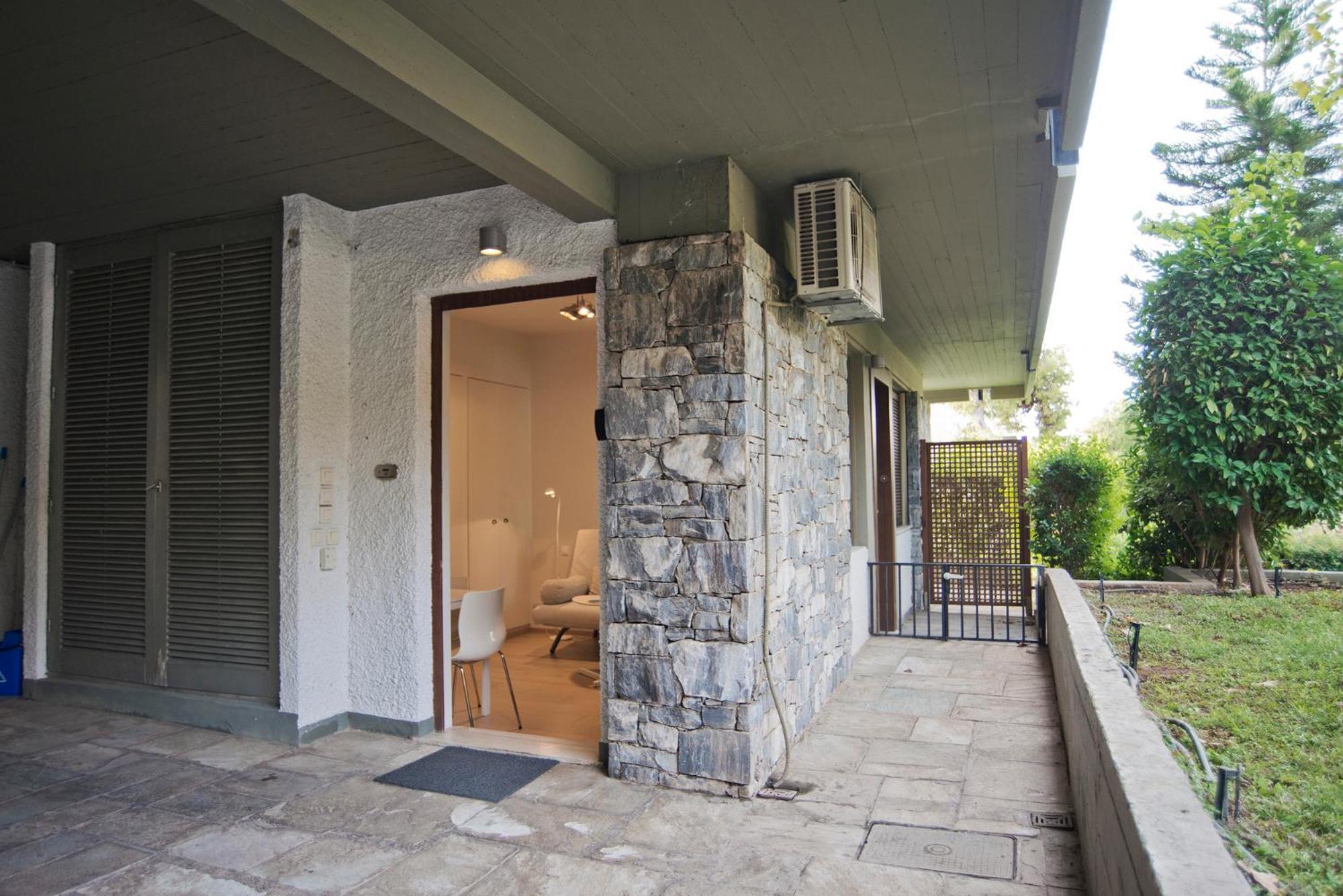 Appartement Cozy And Modern Studio Next To The Sea à Athènes Extérieur photo